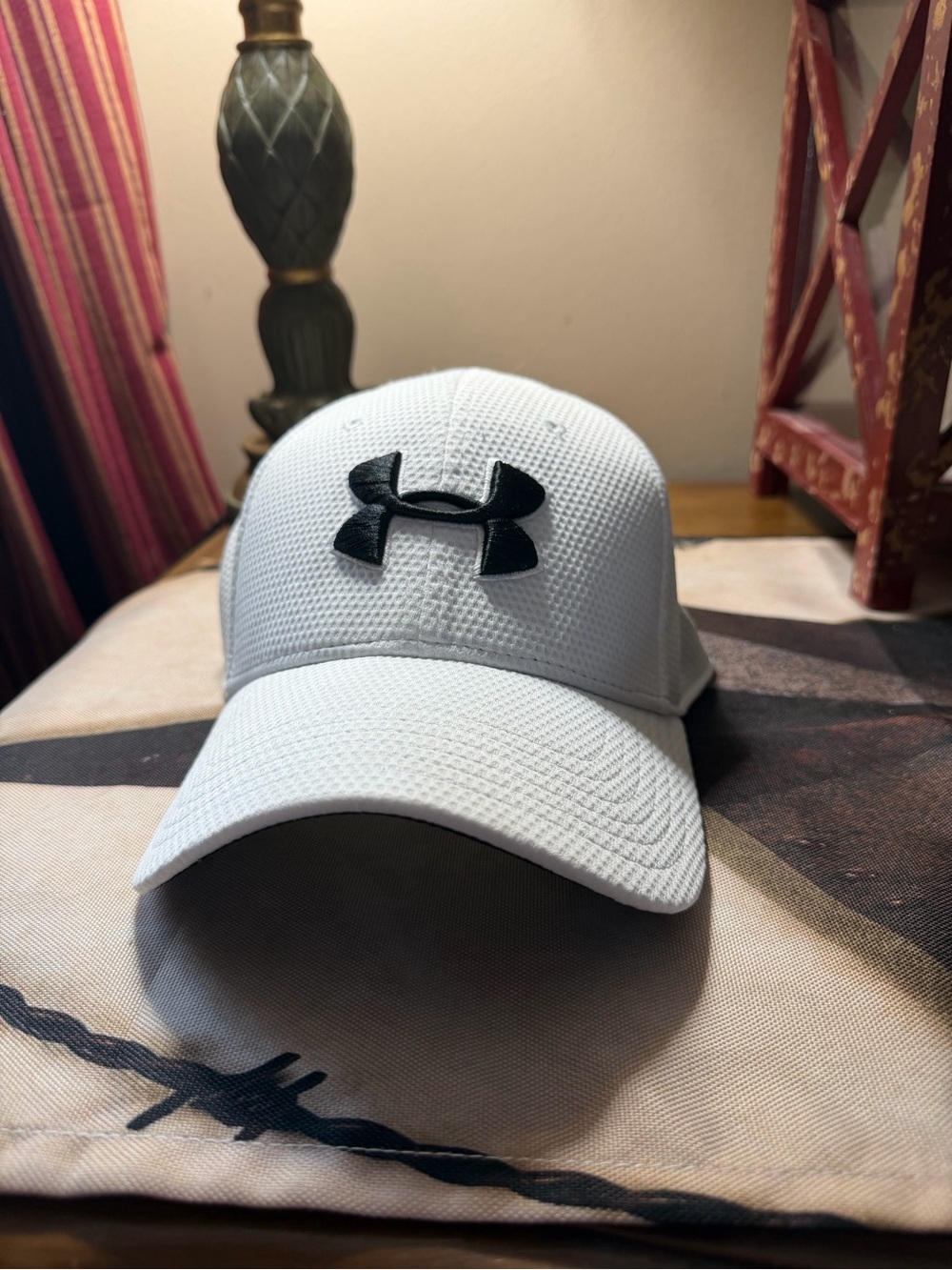 Under Armour men’s blitzing stretch cap